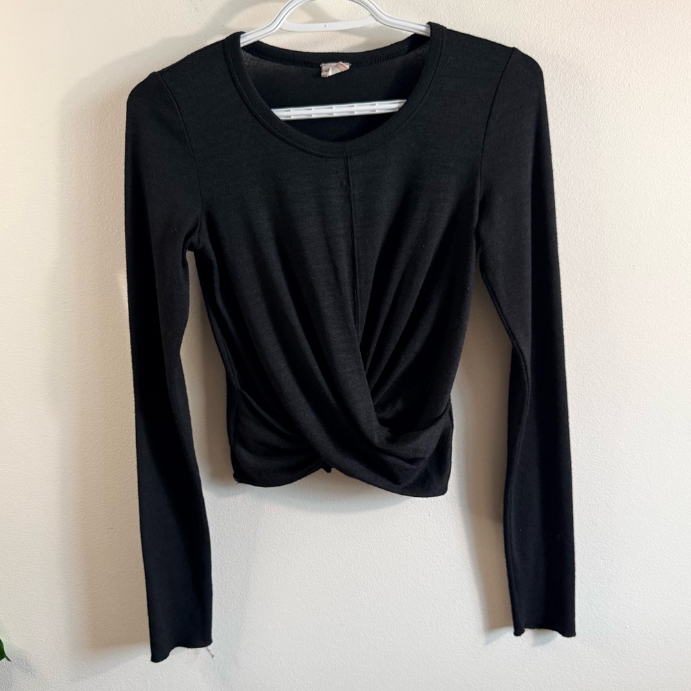 Wilfred Black Twist Front Crop Top